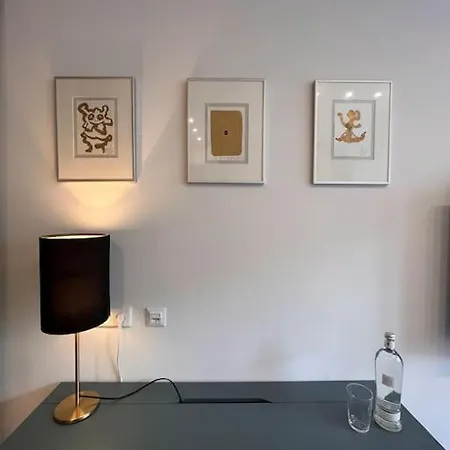 Quiet And Sunny In Absolut Center Appartement